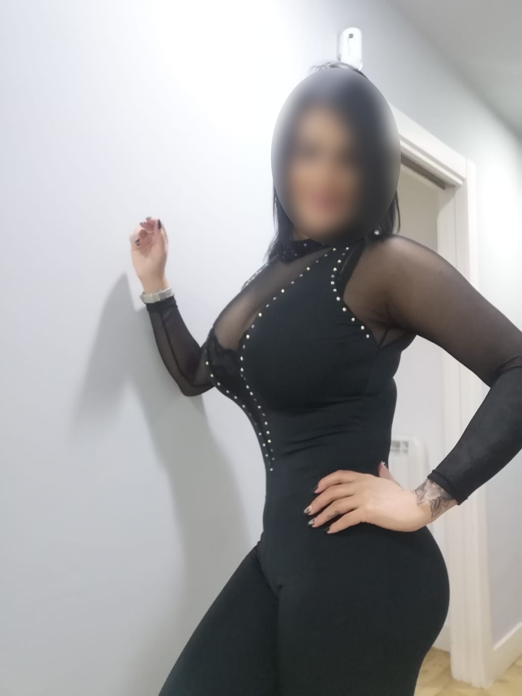 604191853 | LARA | Chica