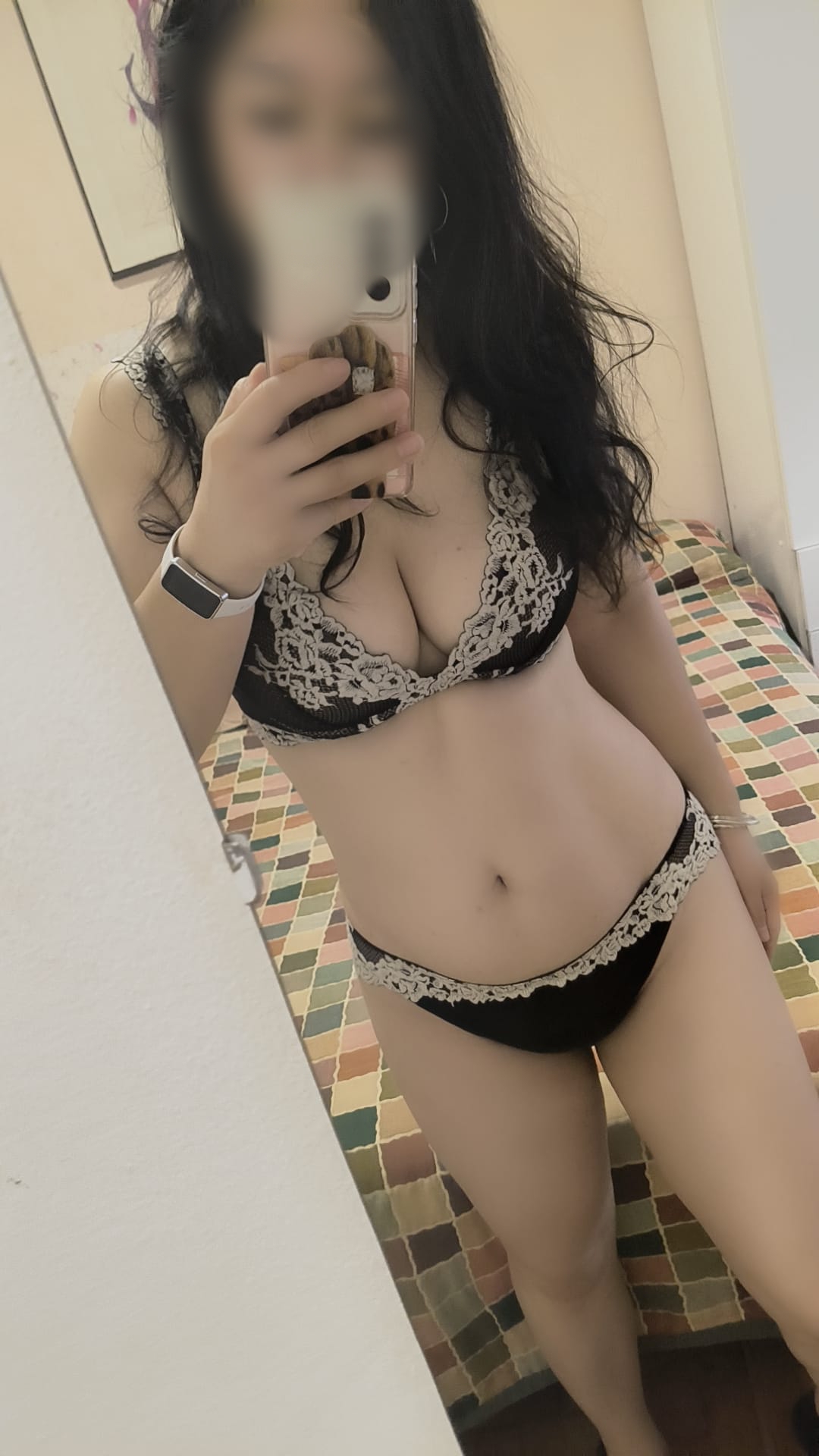 663123789 | XIXI | Chica