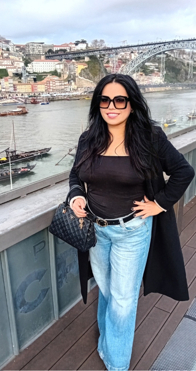 634644959 | ANA | Chica