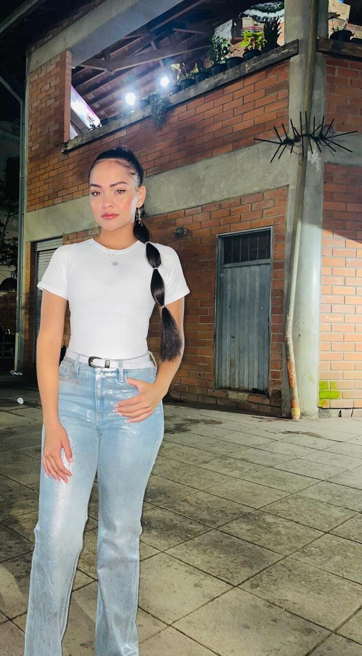 663998163 | SAMANTA | Chica