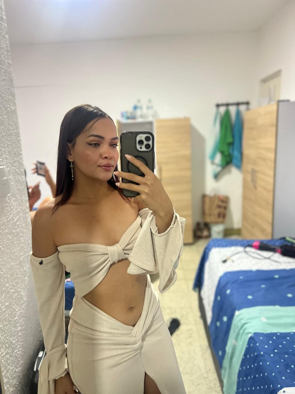 663998163 | SAMANTA | Chica