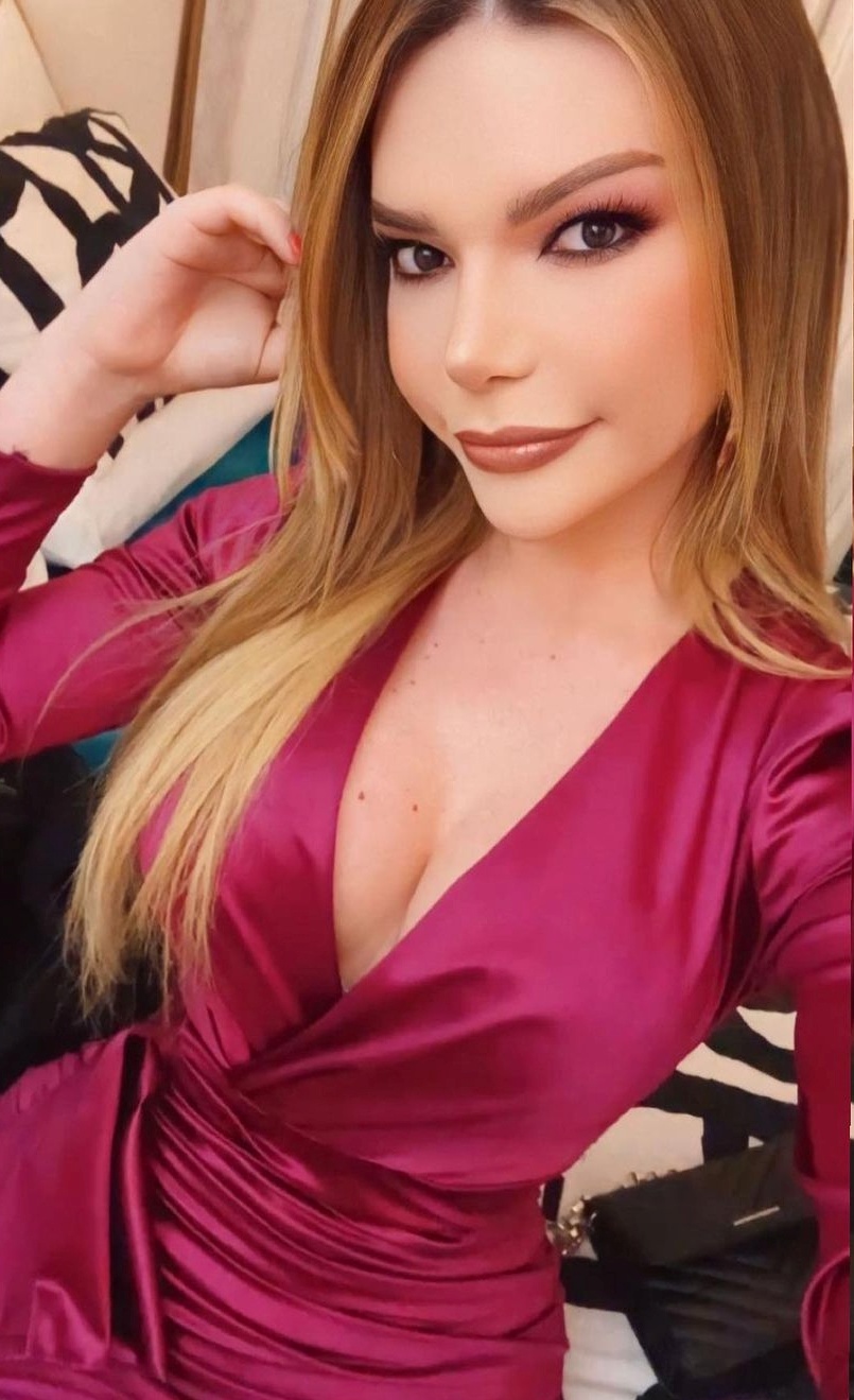 605779675 | SOPHIA | Travesti