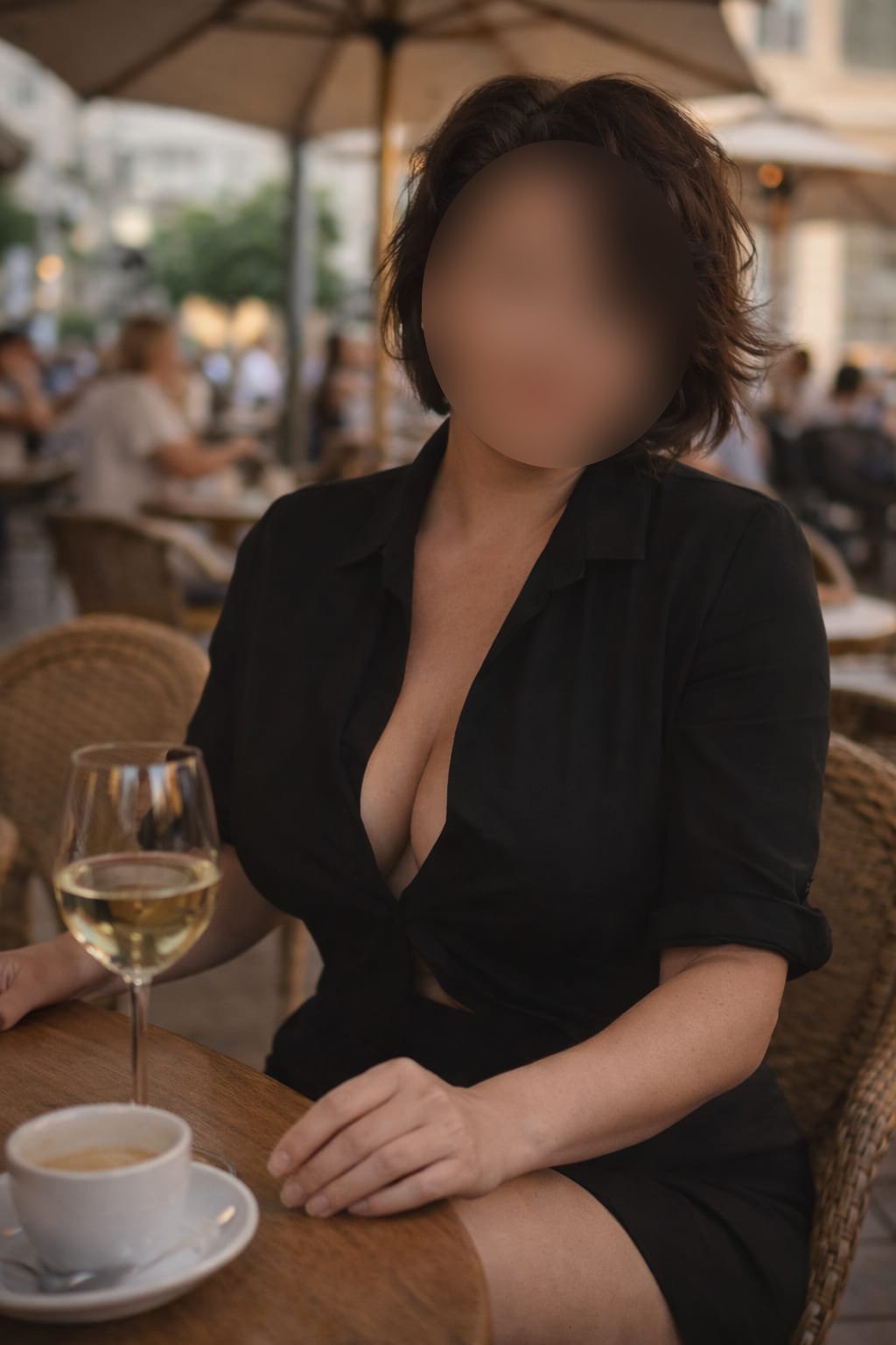 632308923 | ANDREA | Chica