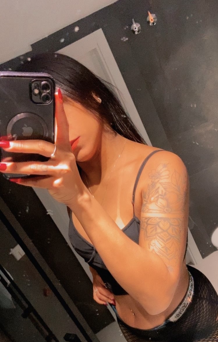 923190997 | SORAYA DIOR | Chica