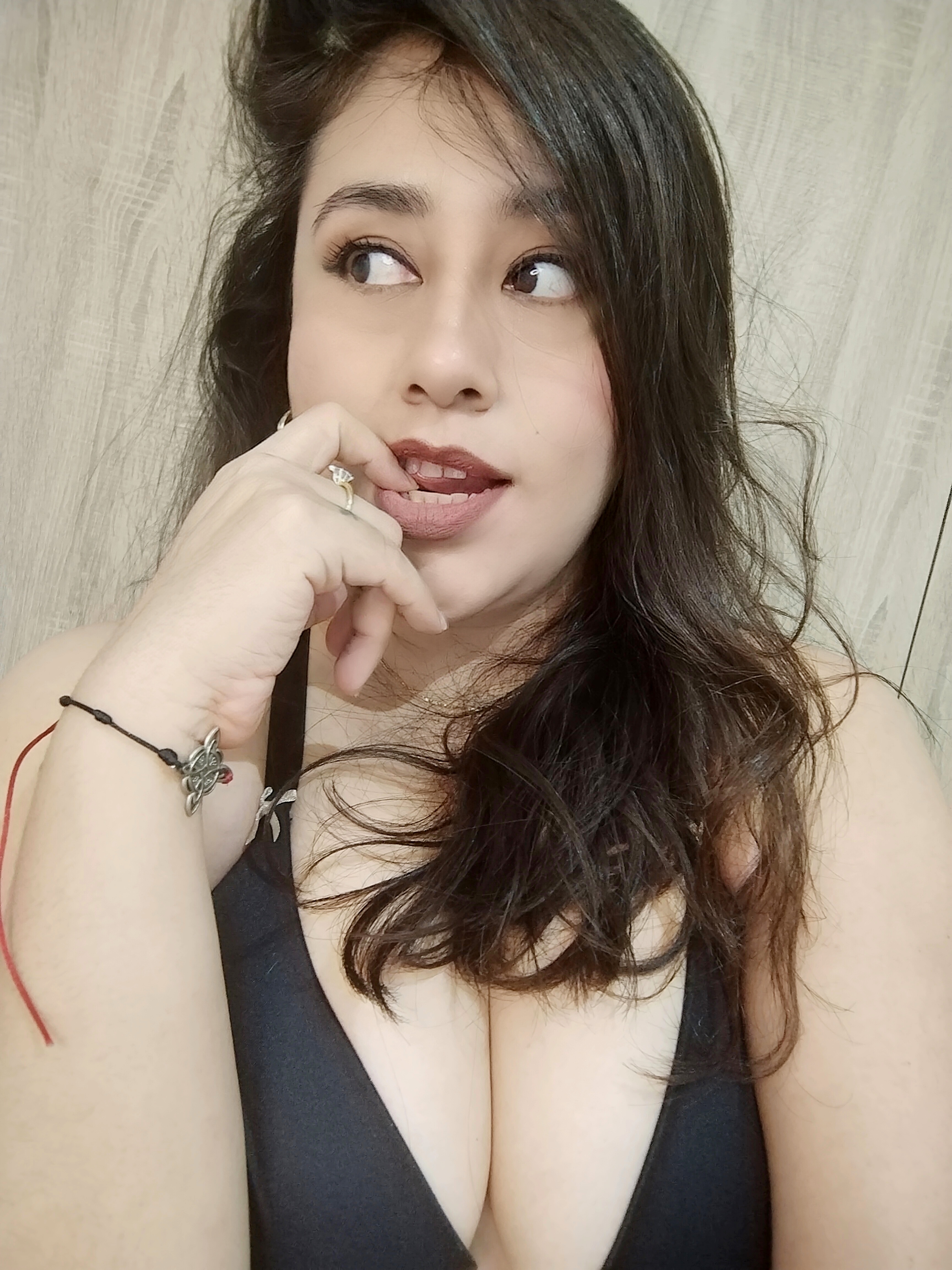 613579358 | ALONDRA | Chica