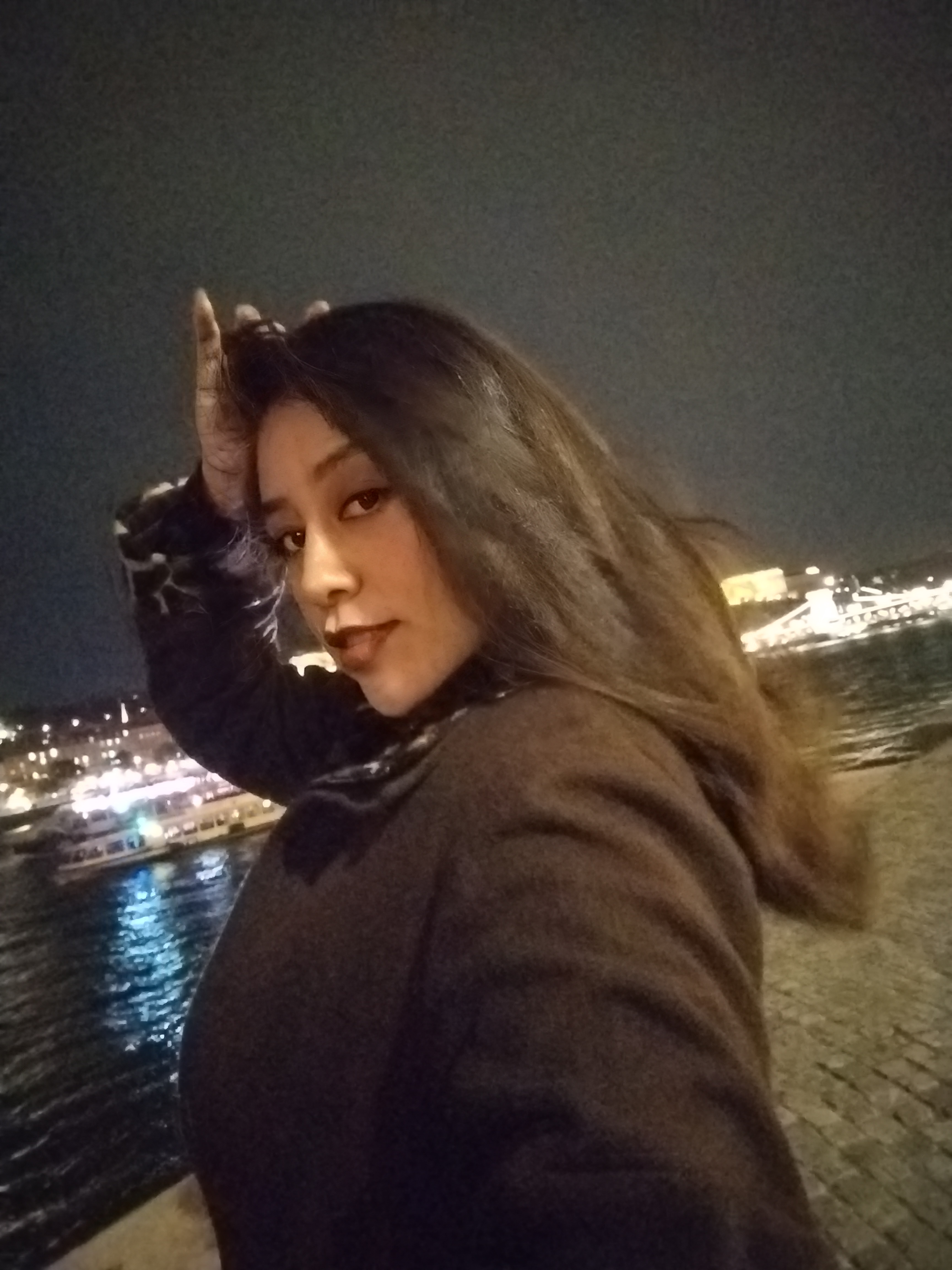 613579358 | ALONDRA | Chica