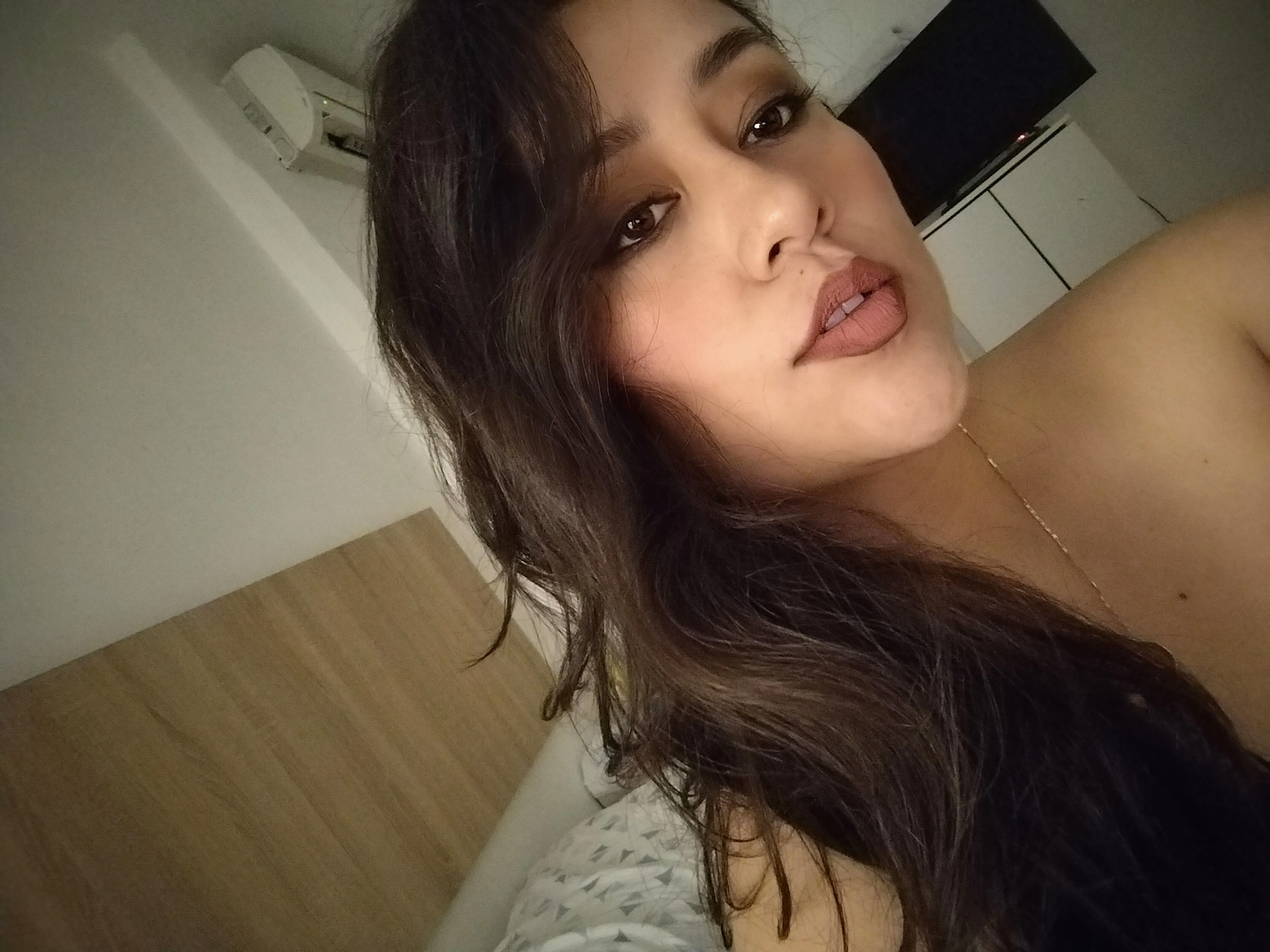 613579358 | ALONDRA | Chica