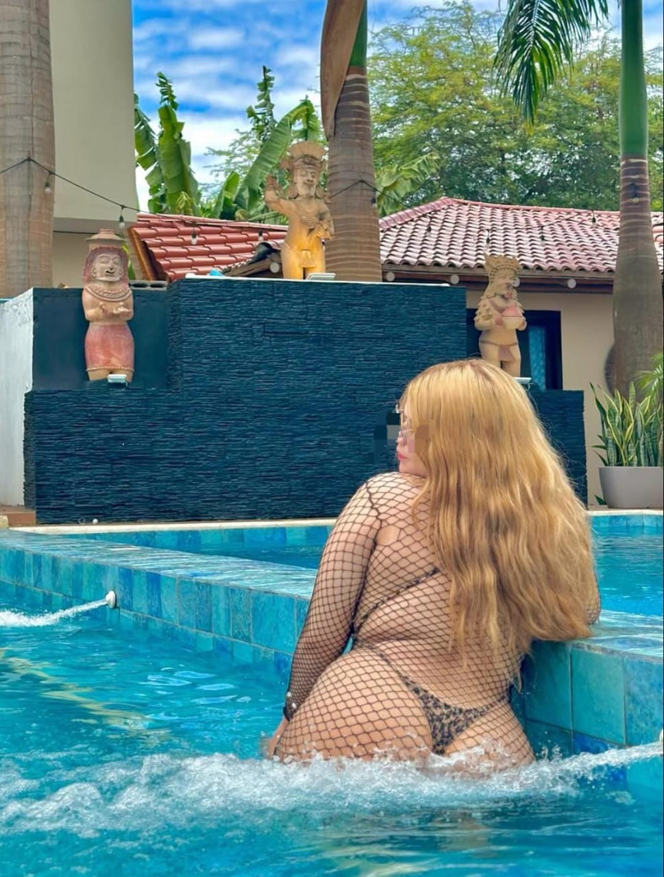 634351672 | ROSALÍA | Chica