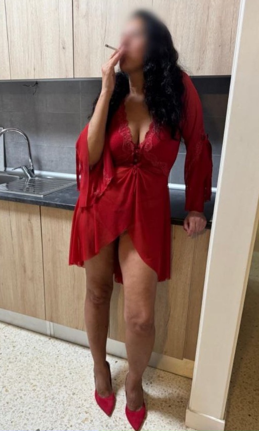 612424899 | LARA | Chica