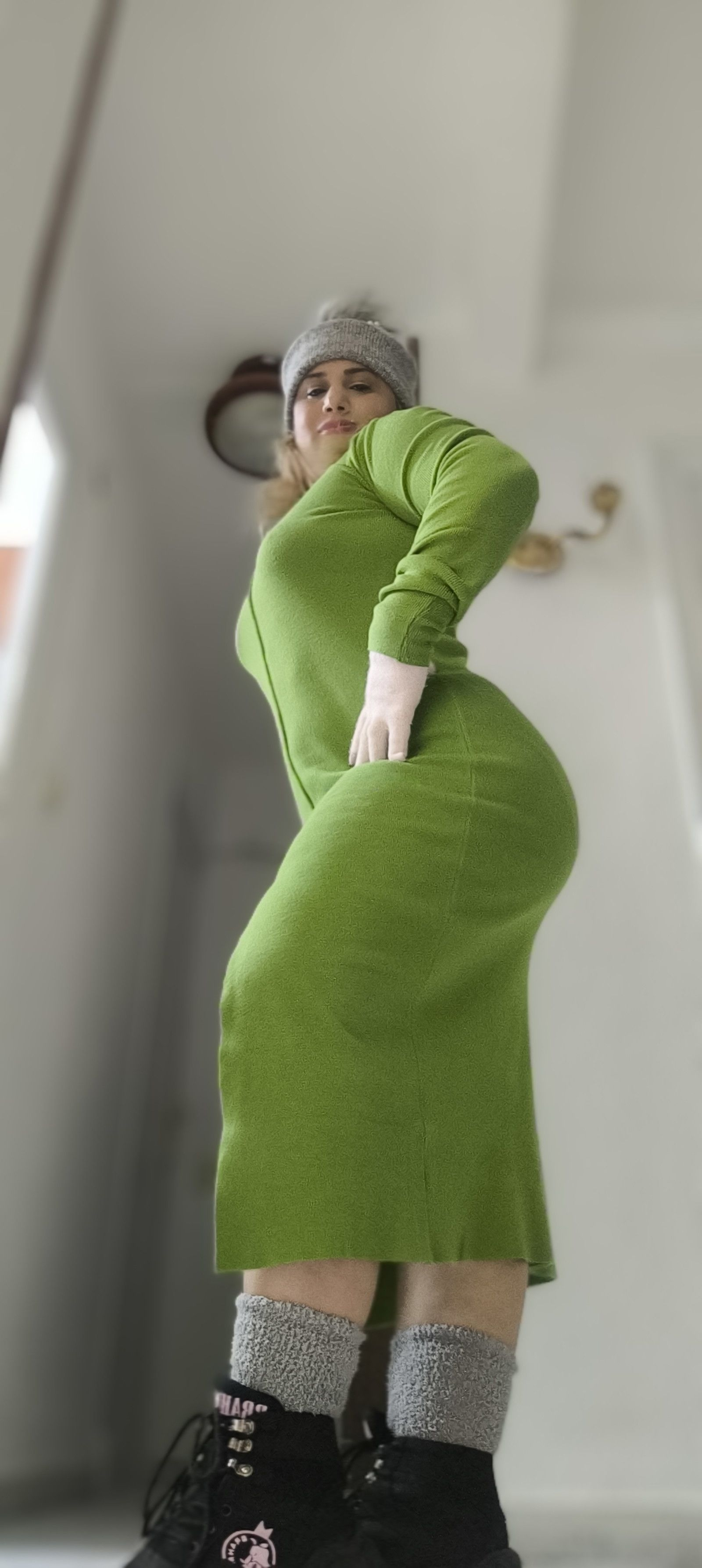 603178419 | NATHY | Chica