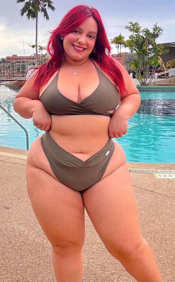 632242206 | NIEVES | Chica