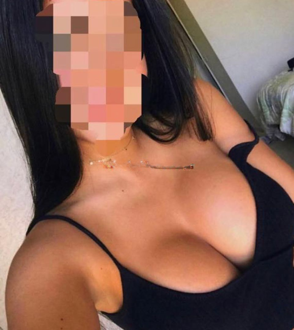 613484886 | GINNA | Chica