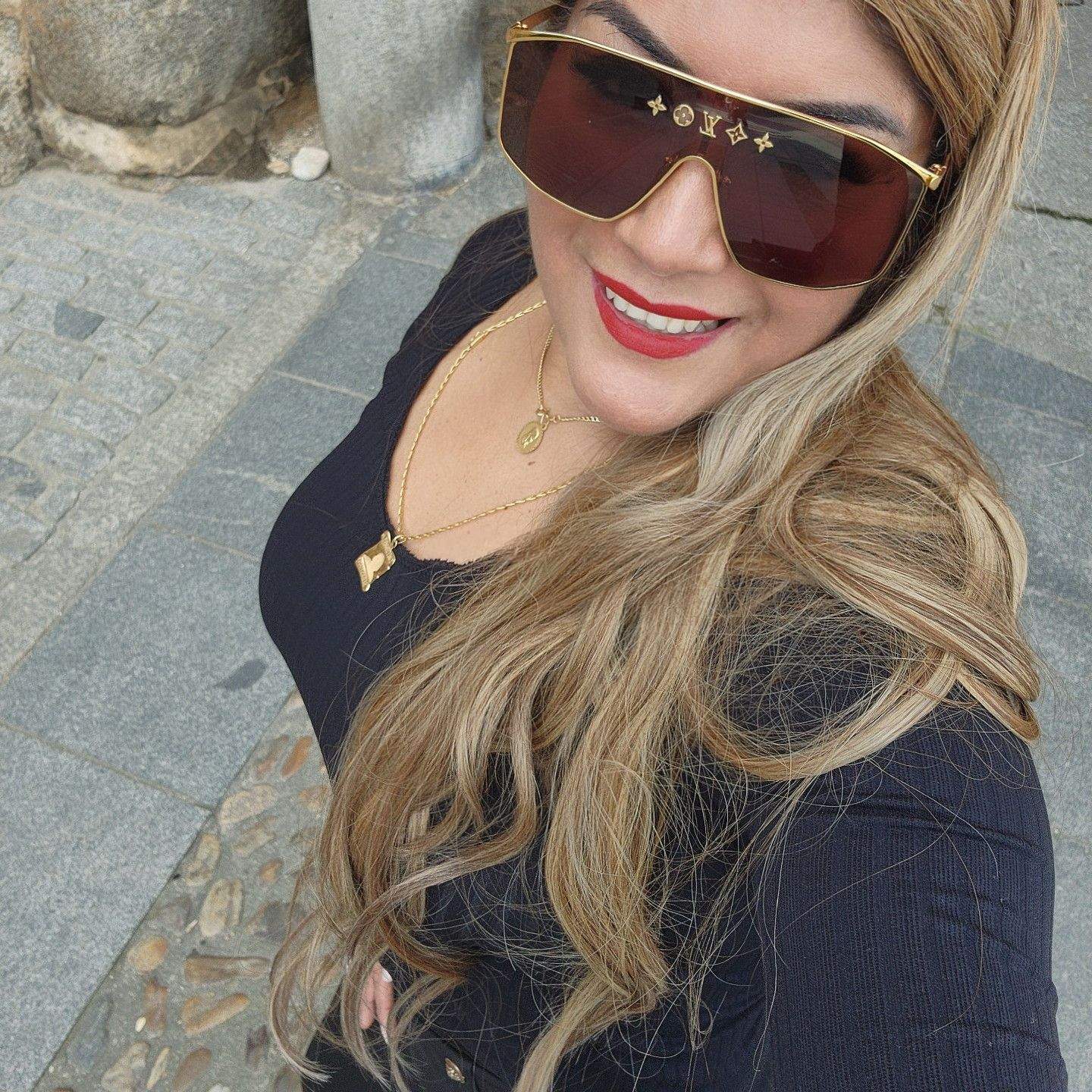 637055862 | YESSICA | Chica