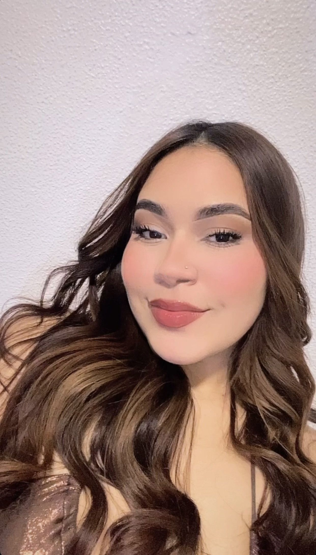 695644357 | GENESIS | Chica