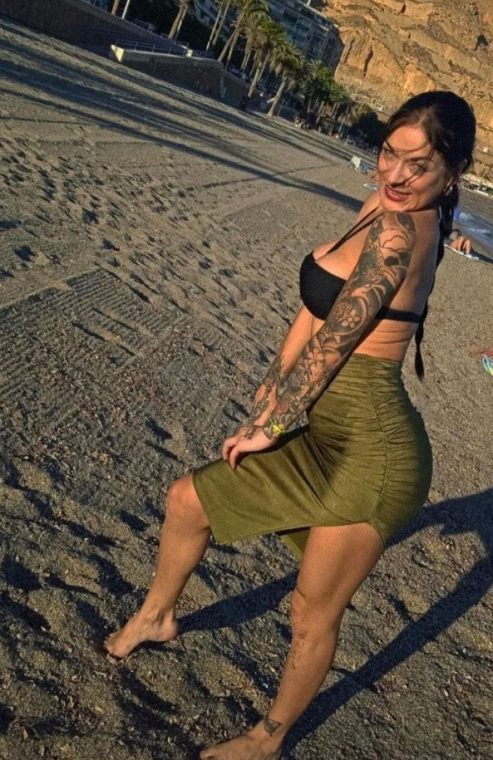 615986971 | GISEL | Chica