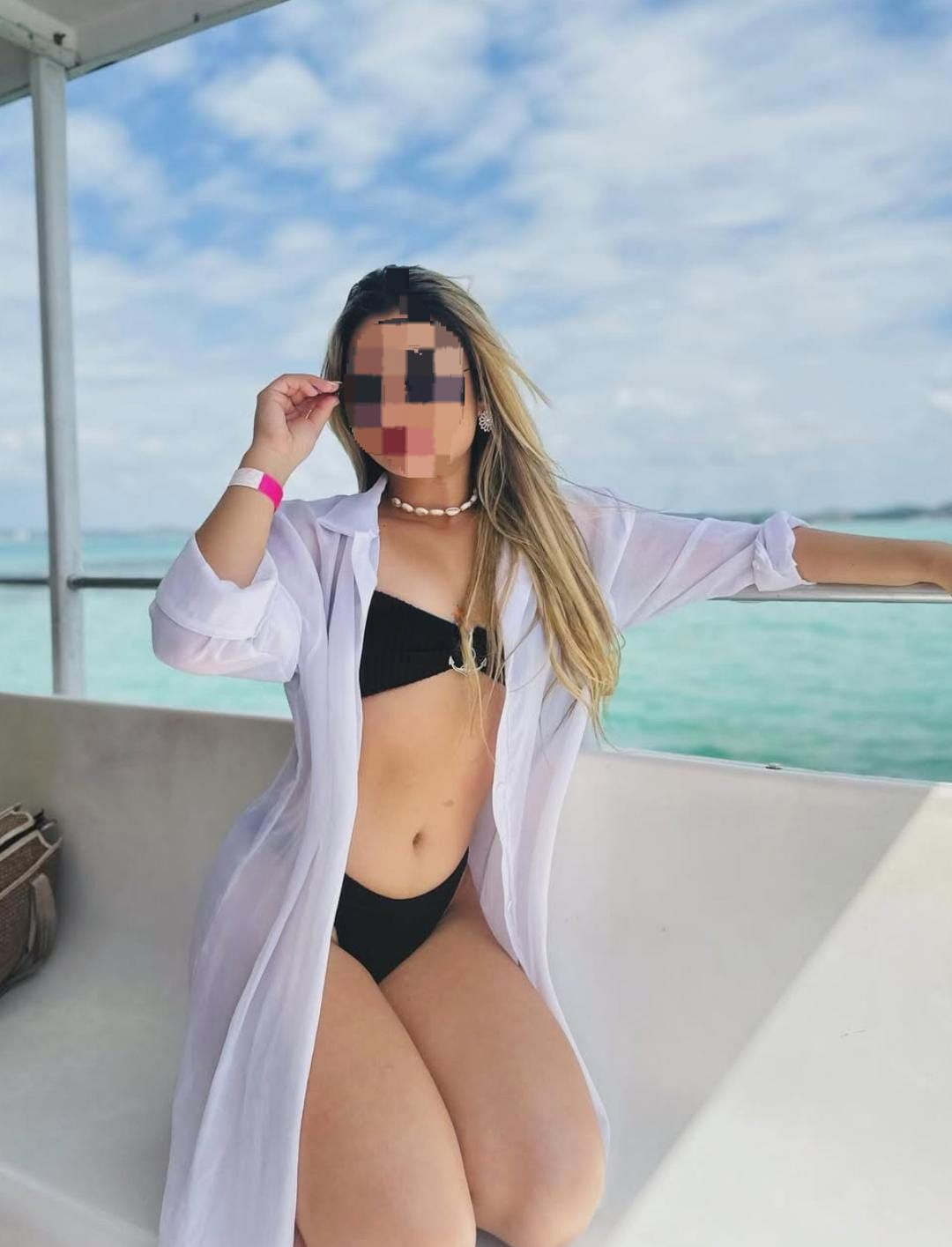 603859448 | LUNA | Chica