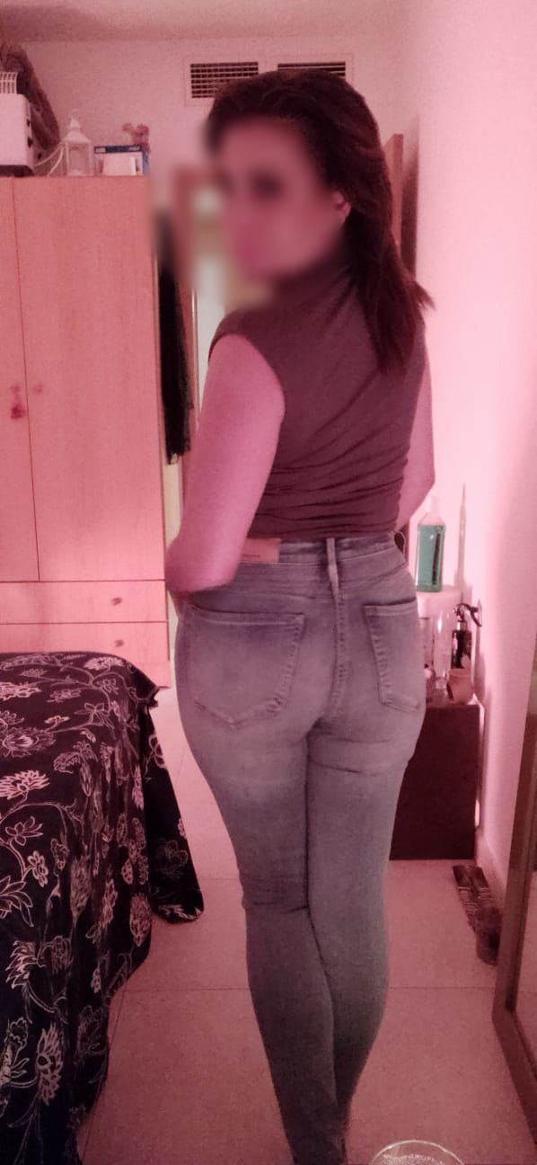 632420366 | LUCIA | Chica