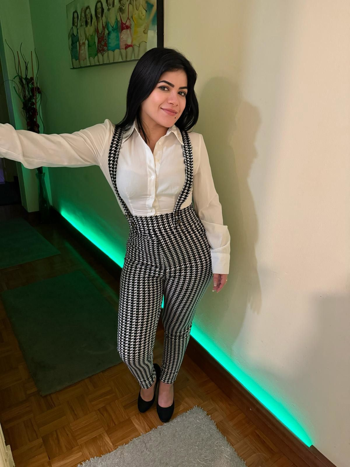 613421955 | MELANY | Chica
