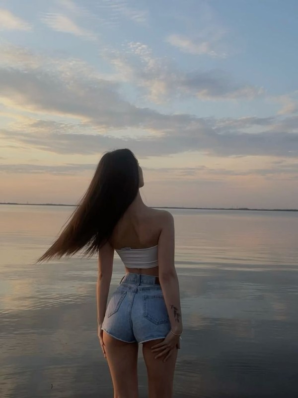 632220430 | MÍA | Chica
