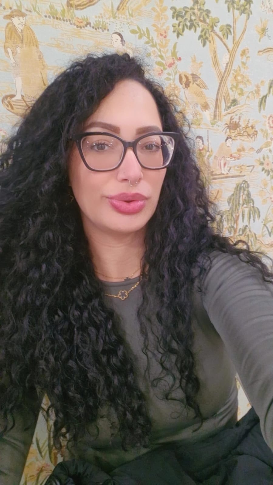 613677079 | PAOLA | Chica