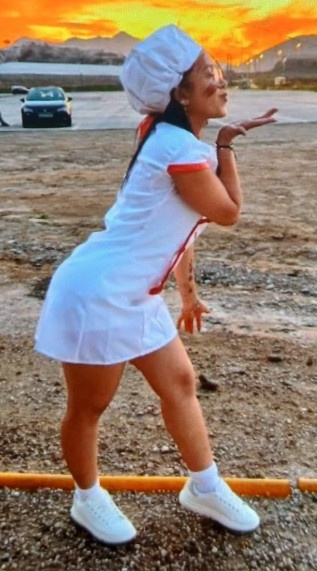 634006044 | LATINA | Chica