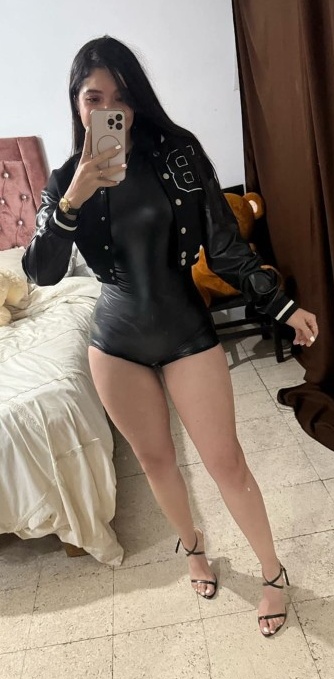 664294956 | EMILIA | Chica