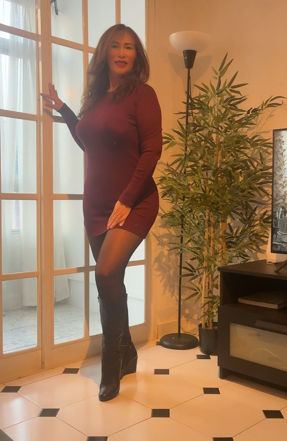 627873728 | VALENTINA | Chica