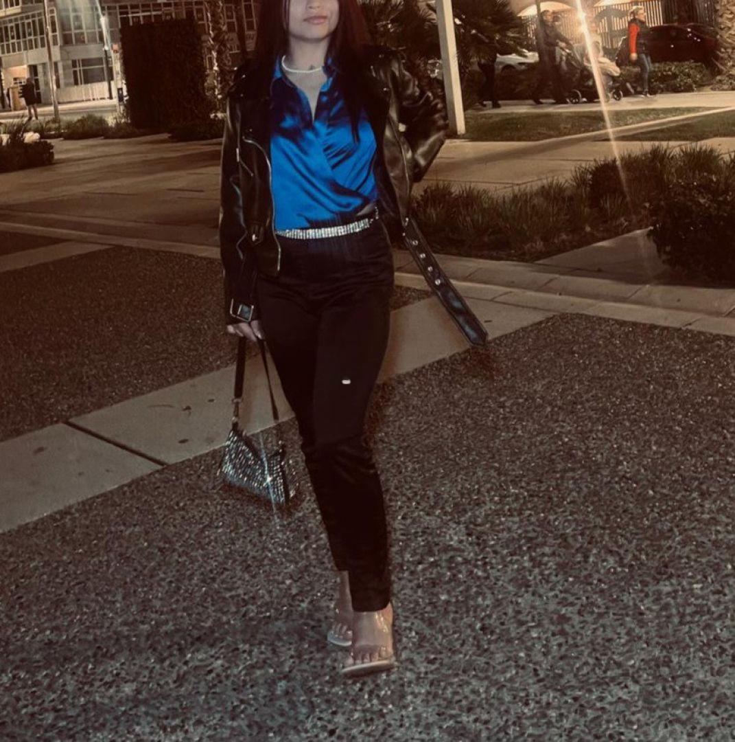 602667786 | LUNA | Chica