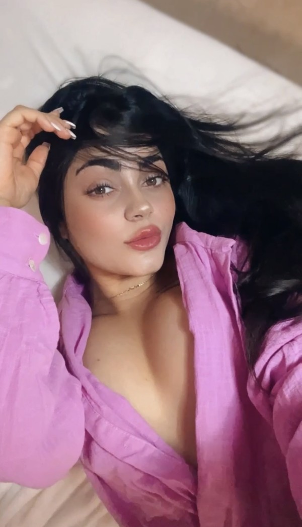604179218 | MEGAN | Chica