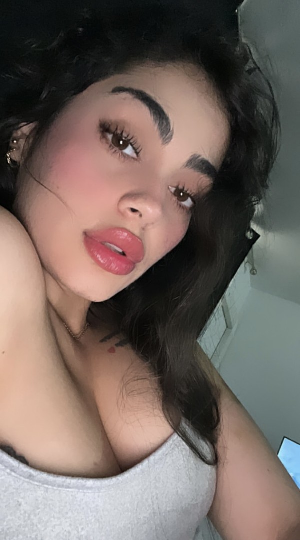 604179218 | MEGAN | Chica