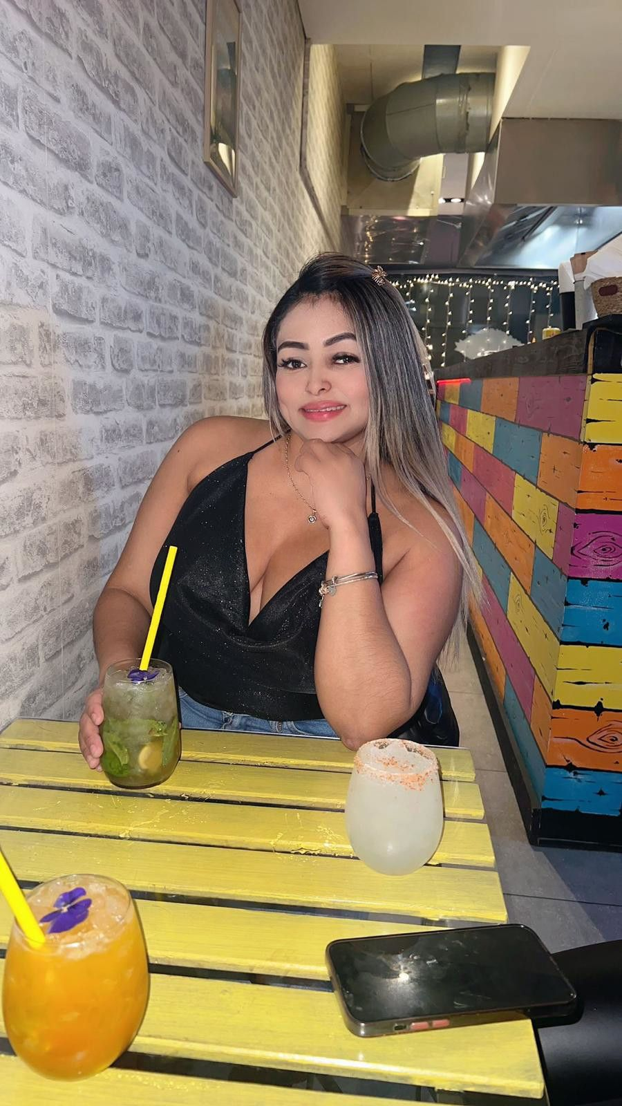 672501948 | SOFÍA | Chica