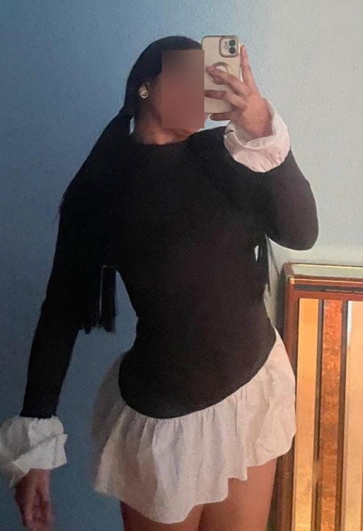 637040911 | YULI | Chica