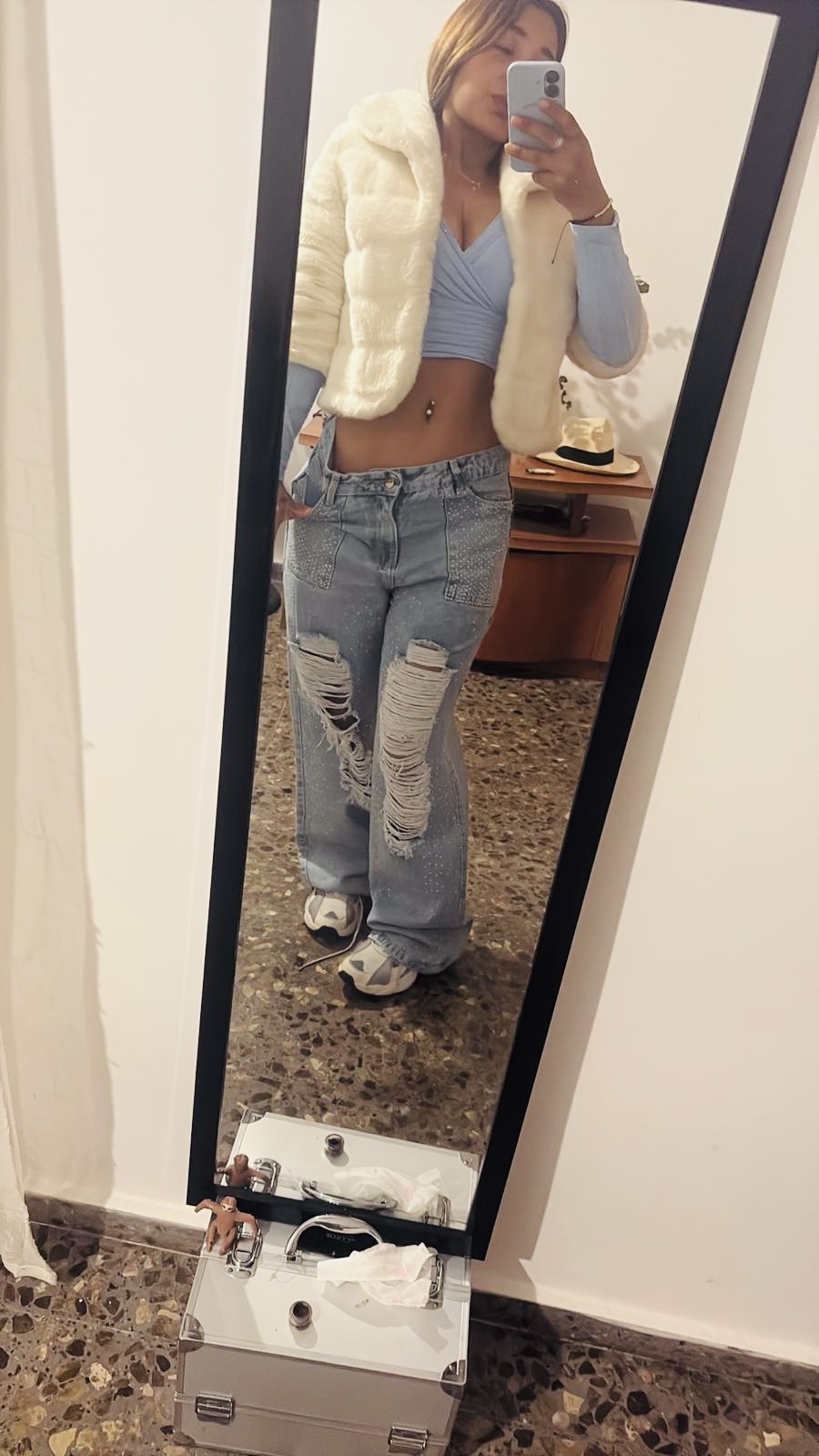 722702136 | CELESTE | Chica