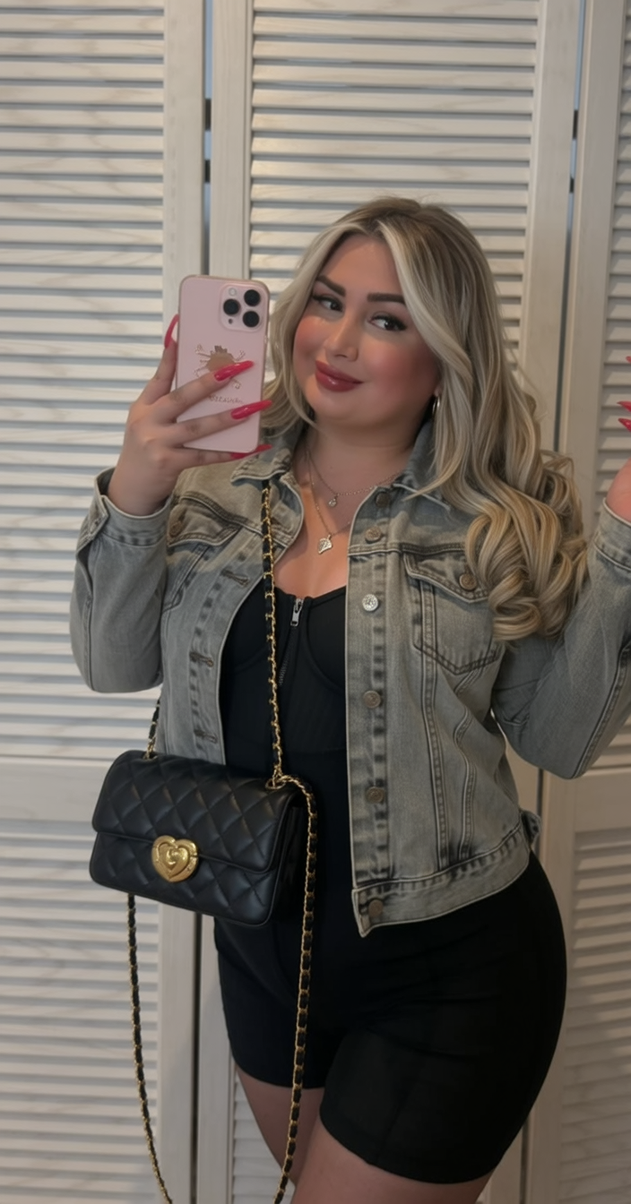 642825599 | ASHLY | Transexual