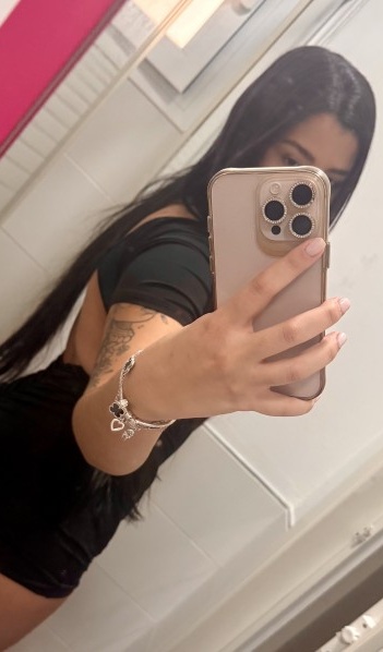 602703140 | JULIA | Chica