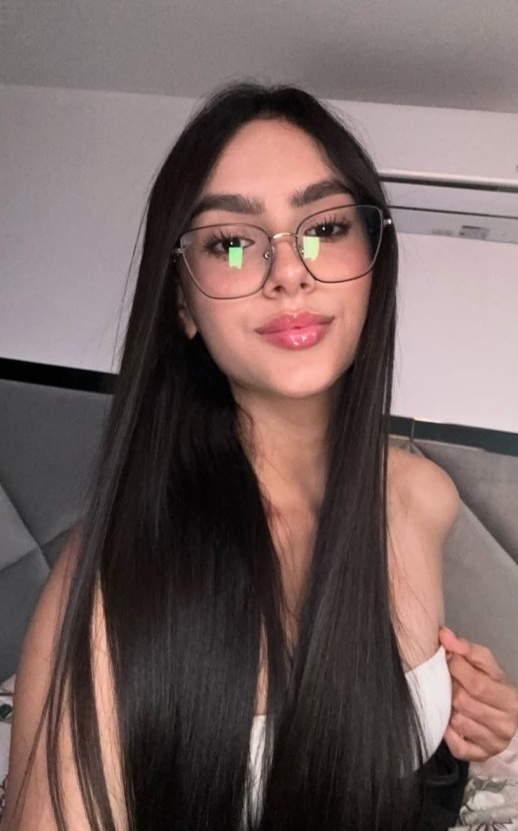 624874343 | JAZMIN | Chica