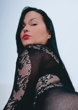 674690457 | LATINA | Escort