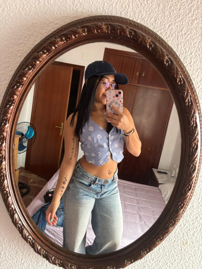 642434067 | CLAU | Chica