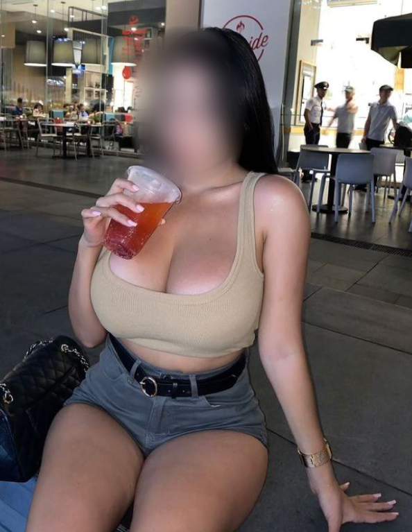 631077704 | NATALIA | Chica