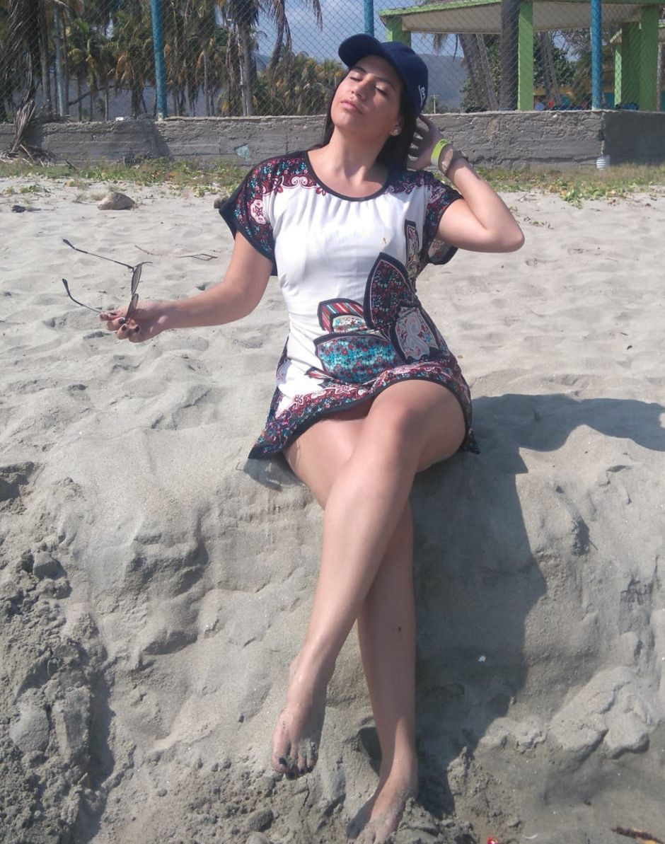 607602421 | MARINA | Chica