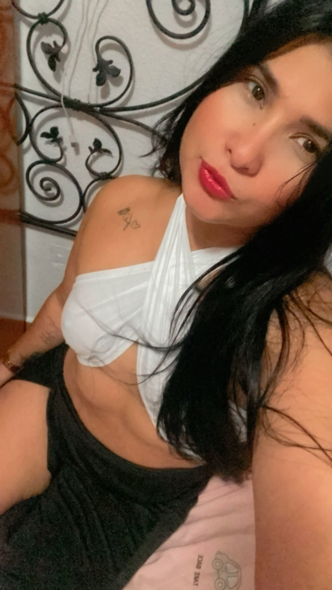 604121253 | NAYARA | Chica