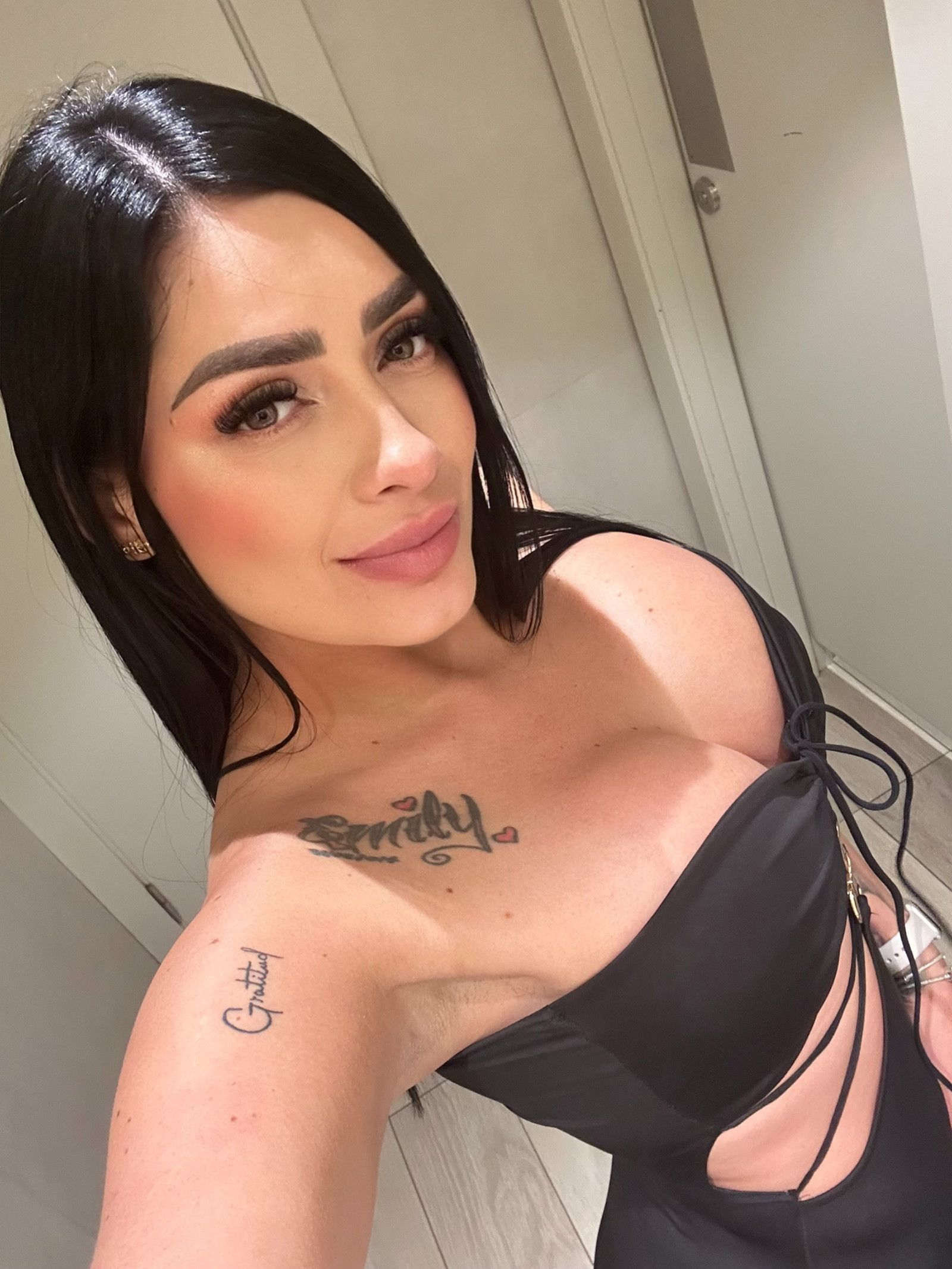 607562014 | LUCIANA | Chica