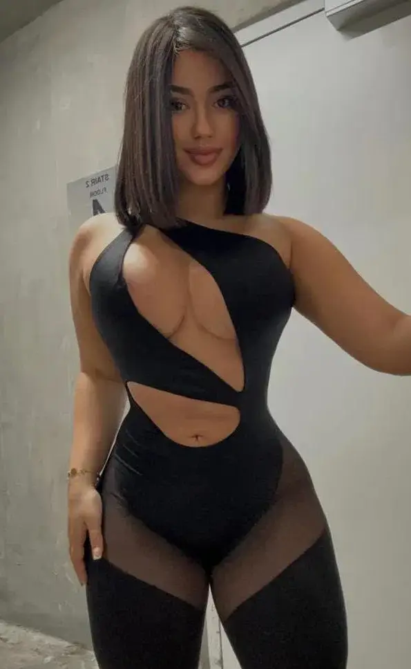 621062365 | NADIA | Chica