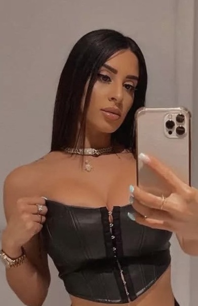 631448149 | ALIANA | Chica