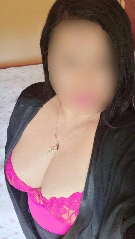 695480721 | LARA | Chica