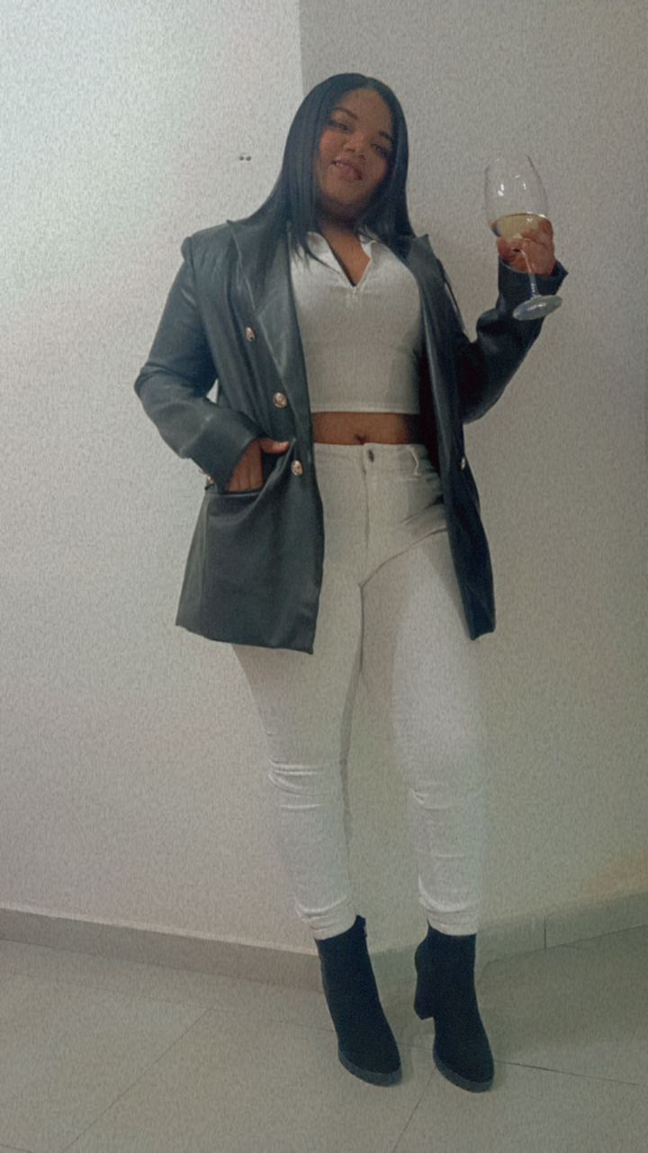 603341820 | GINA | Chica