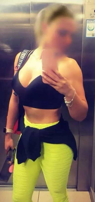 632202140 | LATINA | Chica