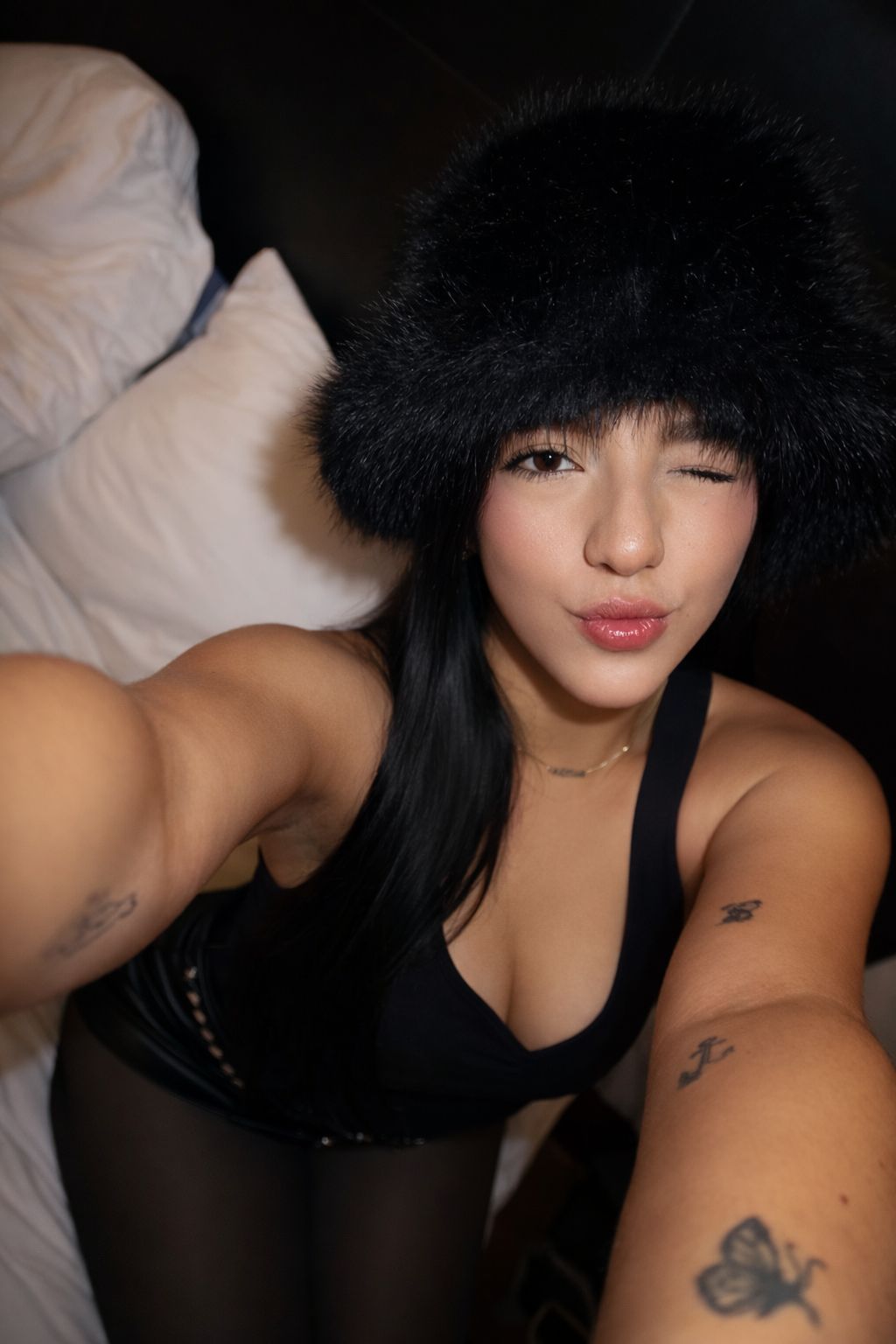 611316423 | SOFIA | Chica