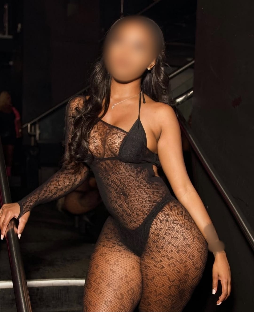 604368011 | ALEJANDRA | Puta