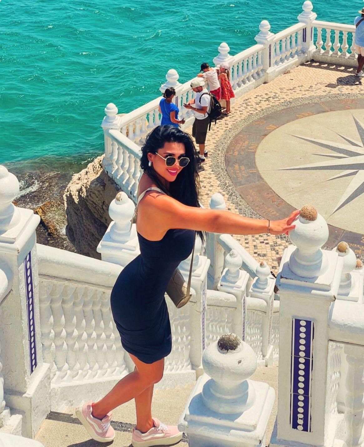 627105282 | EVA | Chica